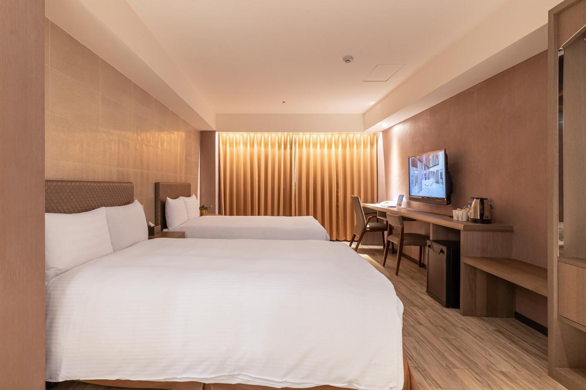 Hotel Guide Fuxing North 3*