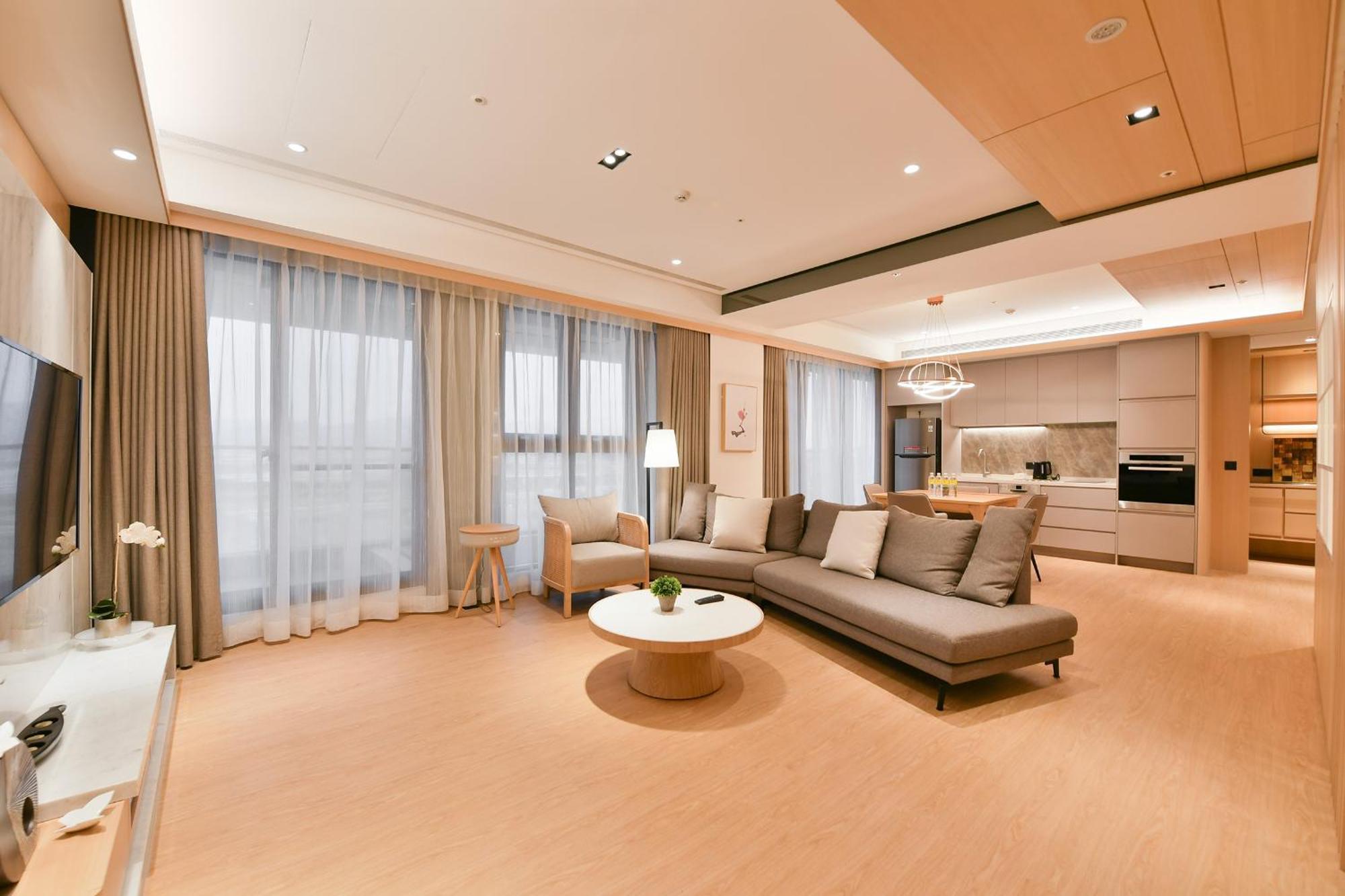 Hotel Check Select New Sanchong 4*