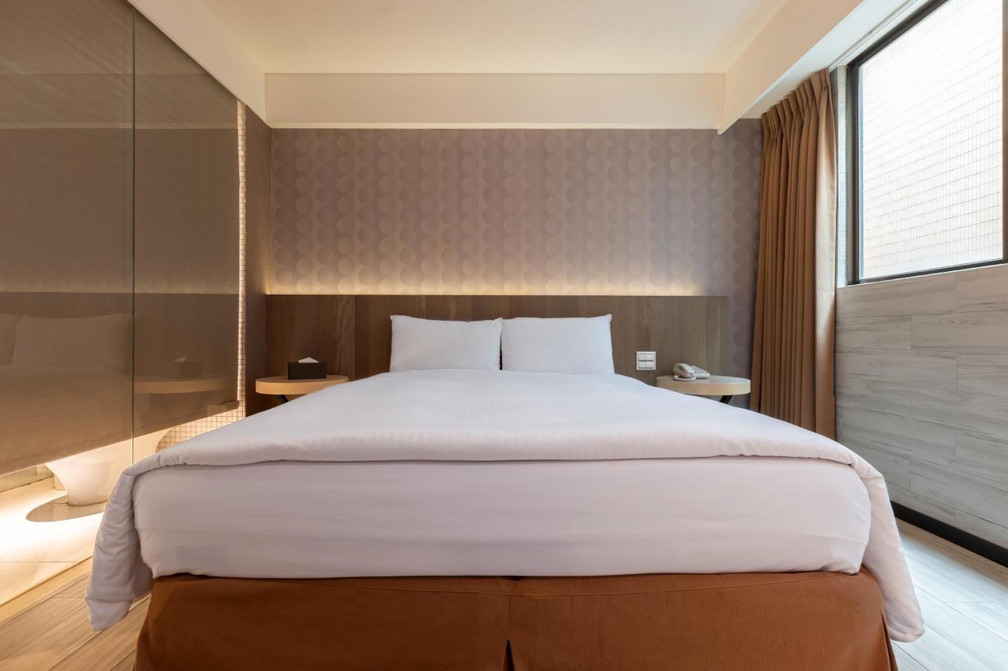 Guide Fuxing North Hotel Taipei