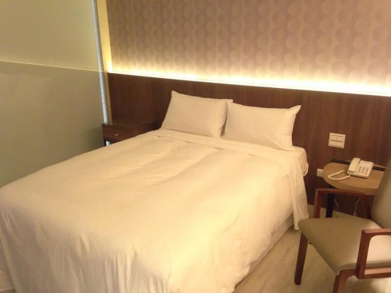 Guide Fuxing North 3* Taipei