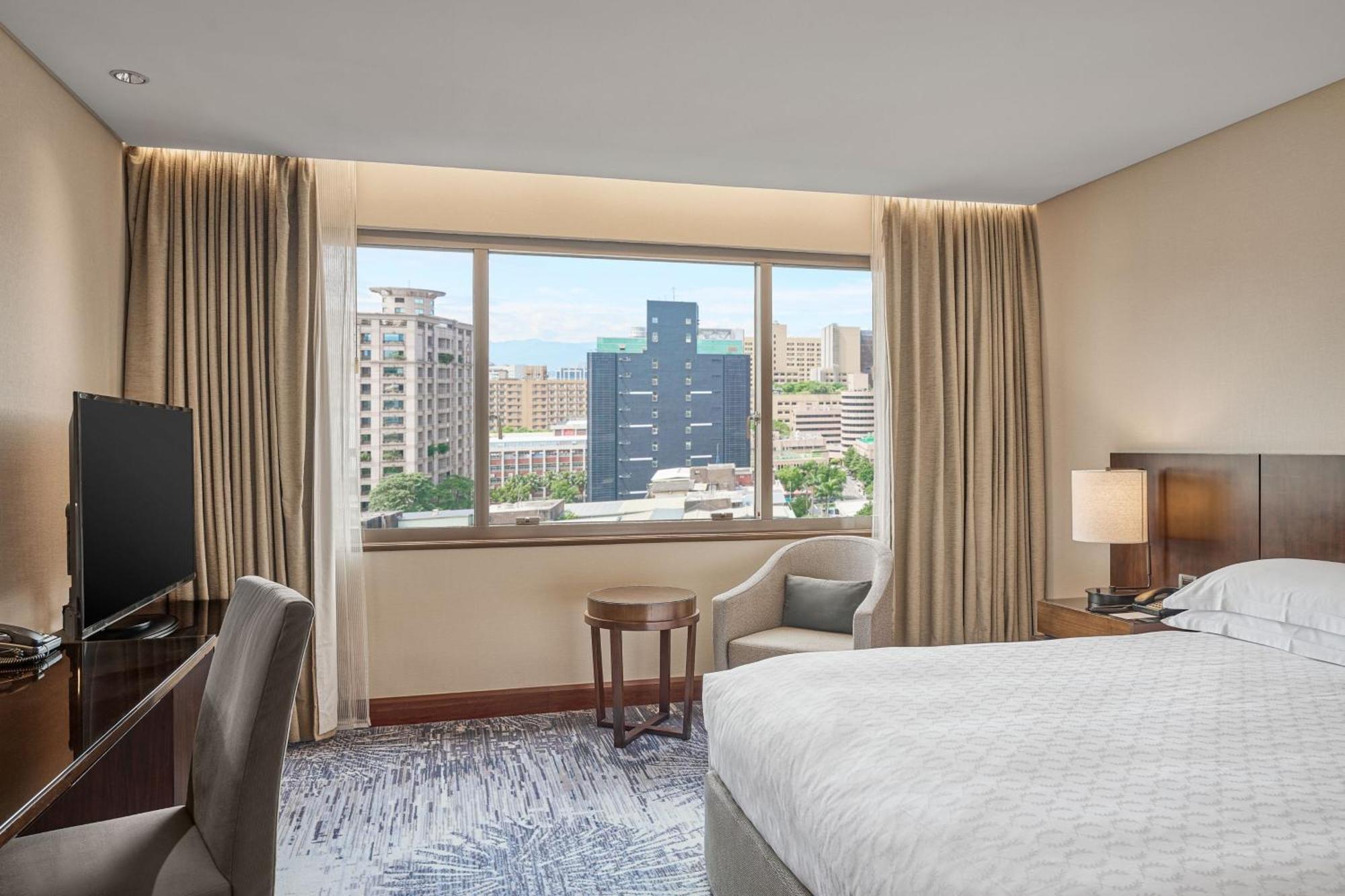 Sheraton Grand 5*