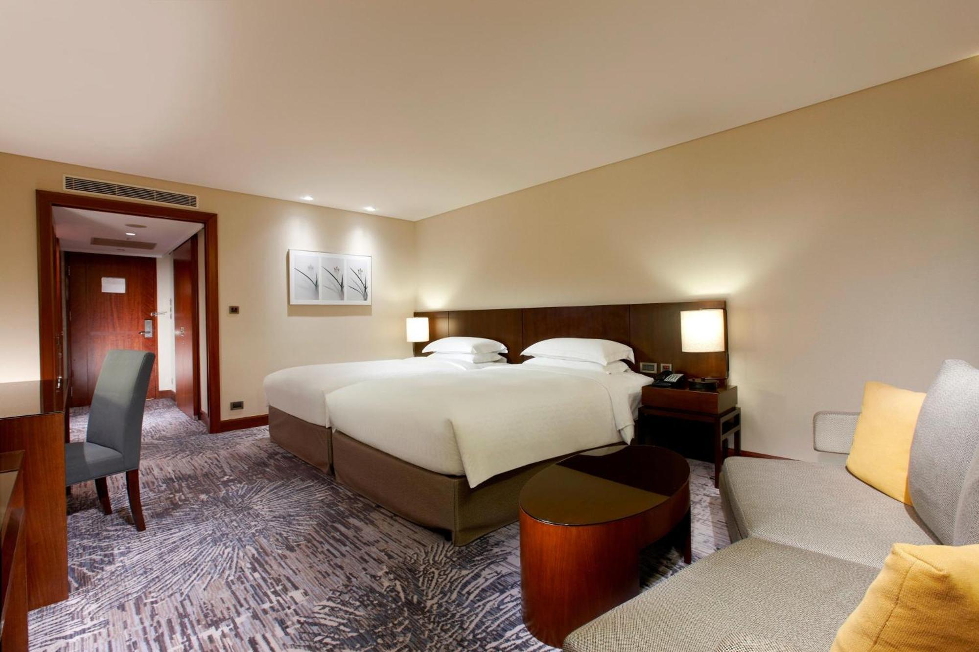 Sheraton Grand Hotel