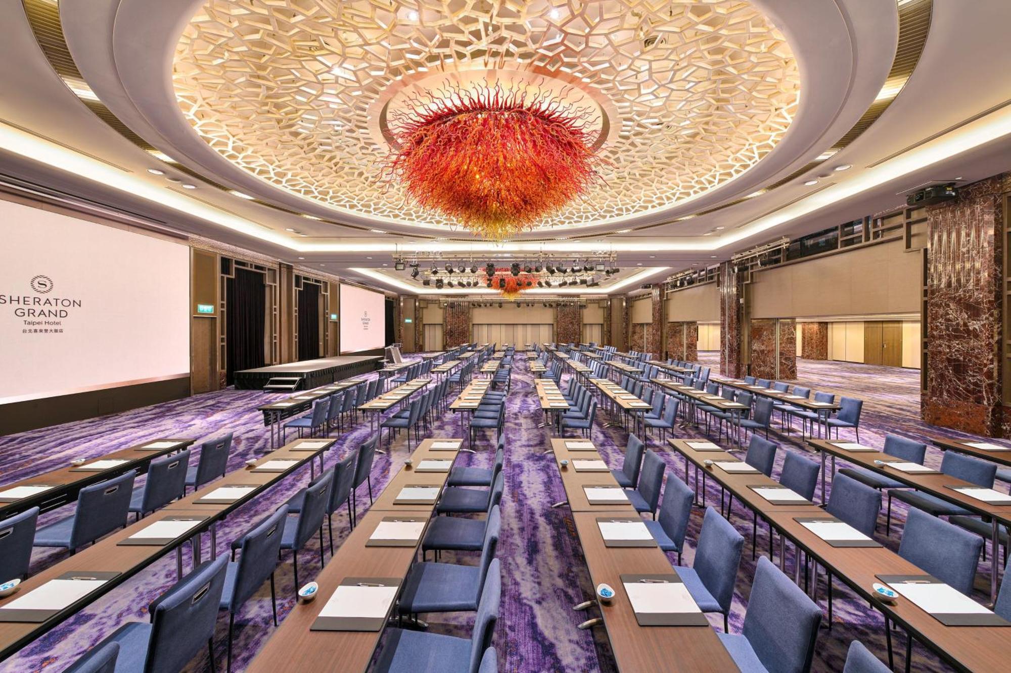 Hotel Sheraton Grand 5*