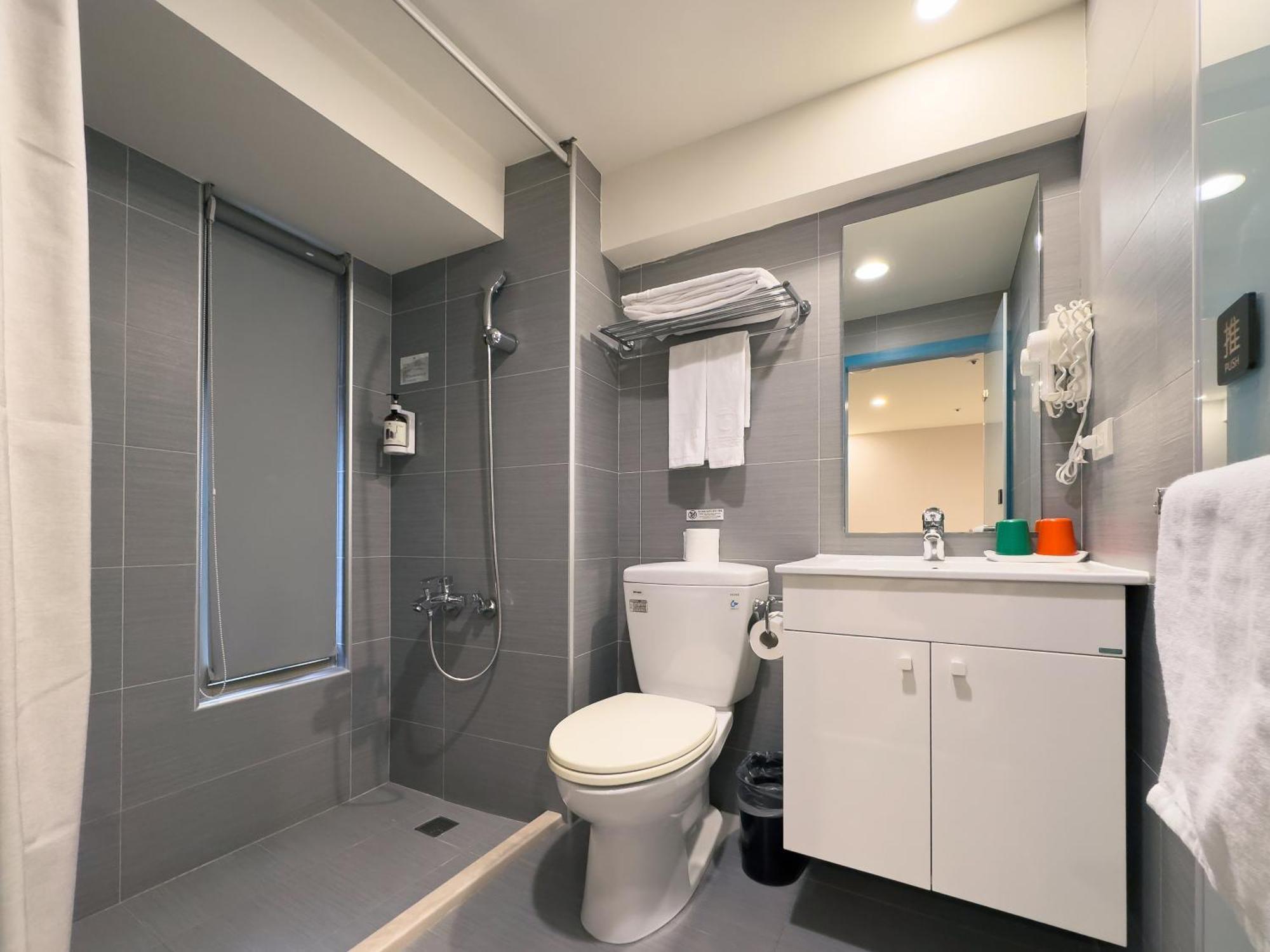 Lumos Hotel 3*