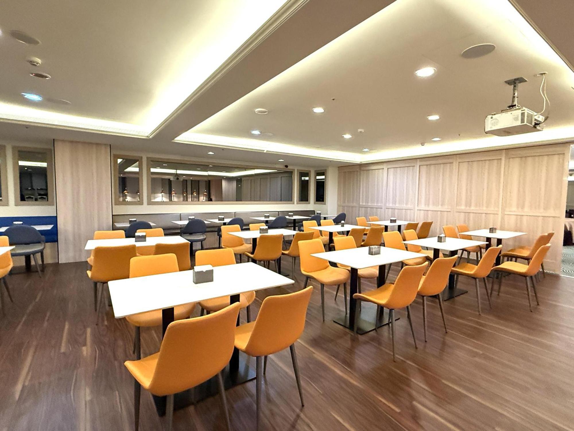 Hotel Orchard Park - 4*