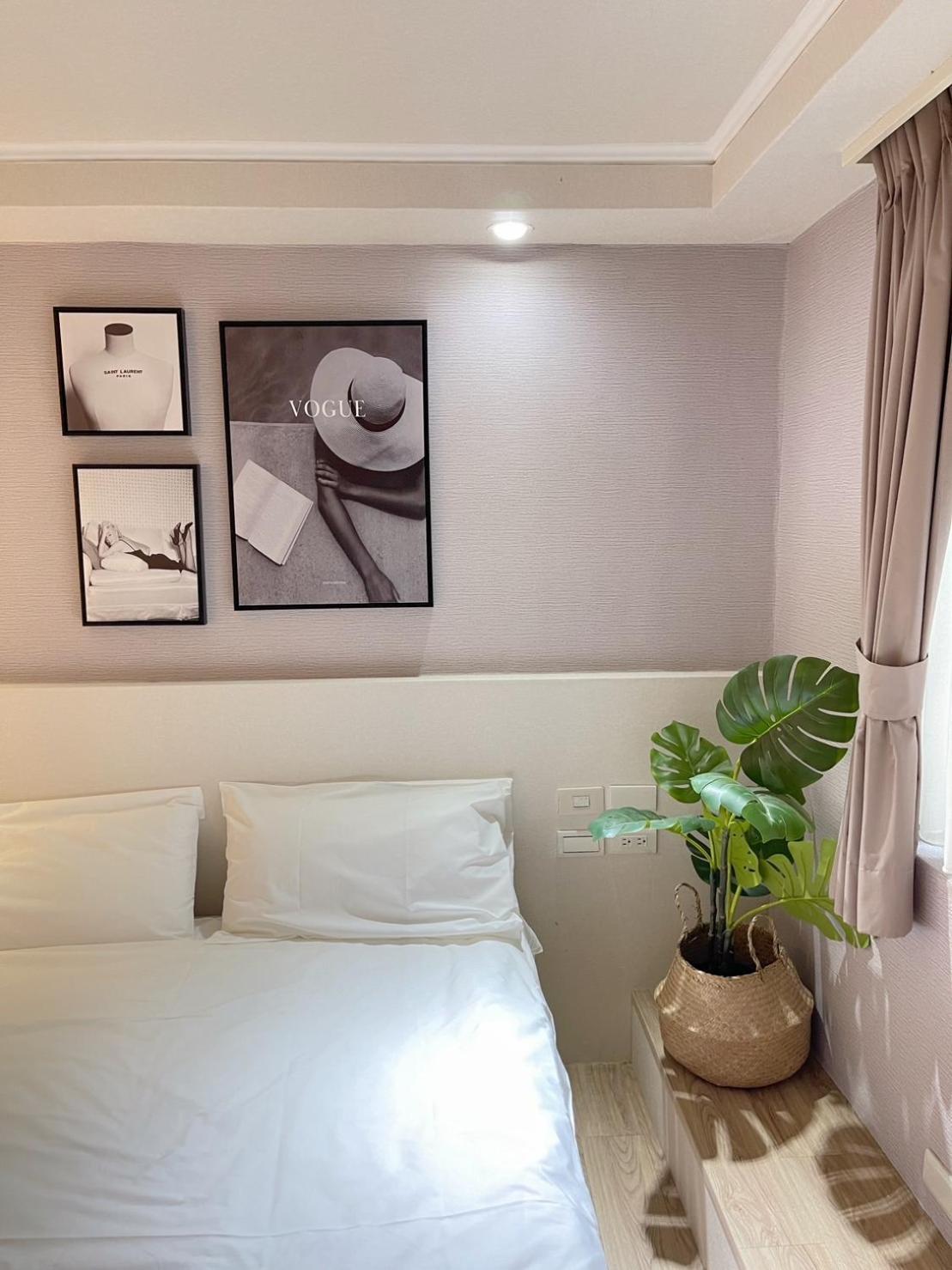 Meworld - Zhongshan Penginapan Taipei