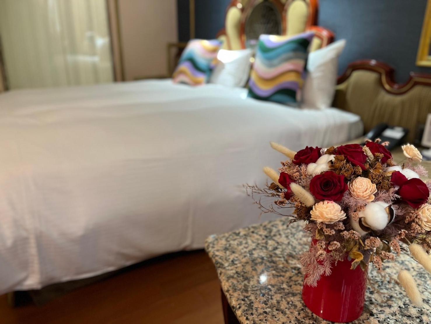 Hotel Happiness 3*