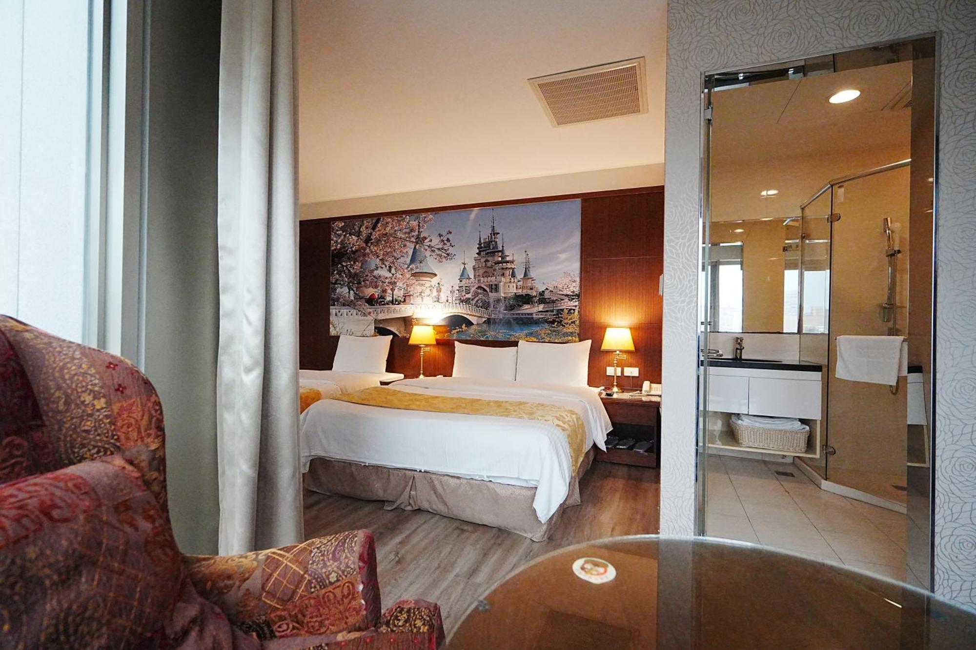 Hotel York 3*