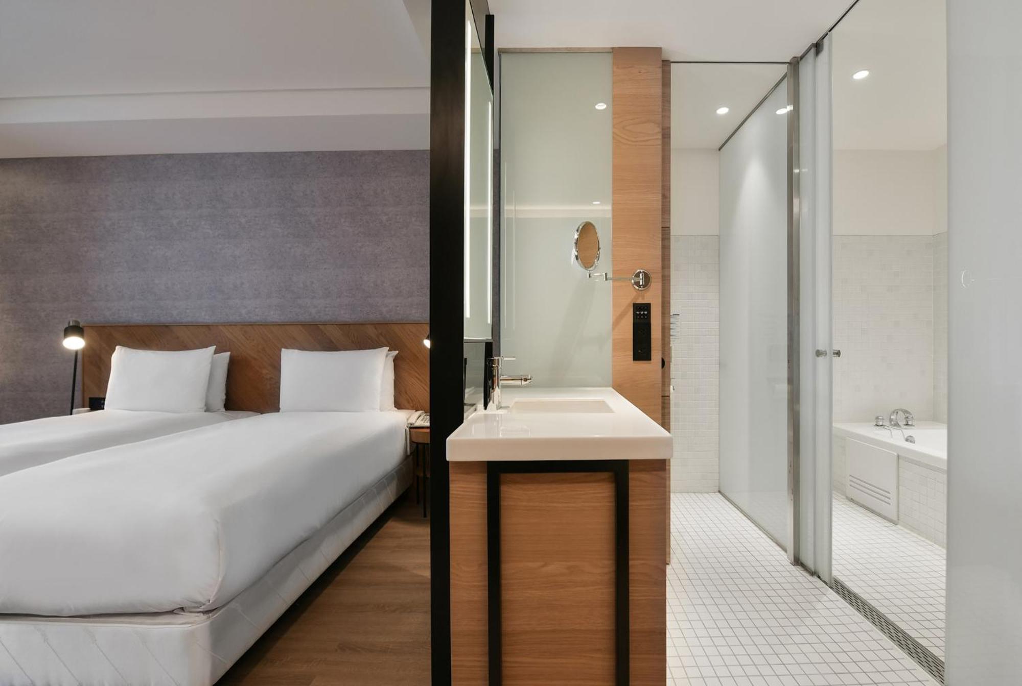 Check Select New Sanchong Hotel Taipei