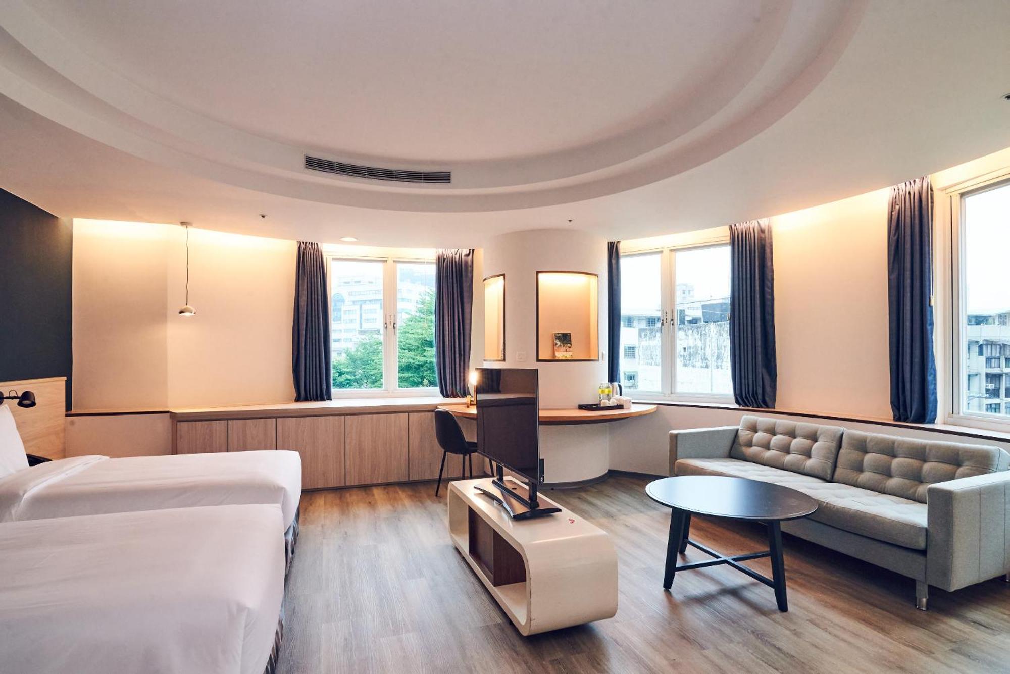 Check Select Nangang 4*