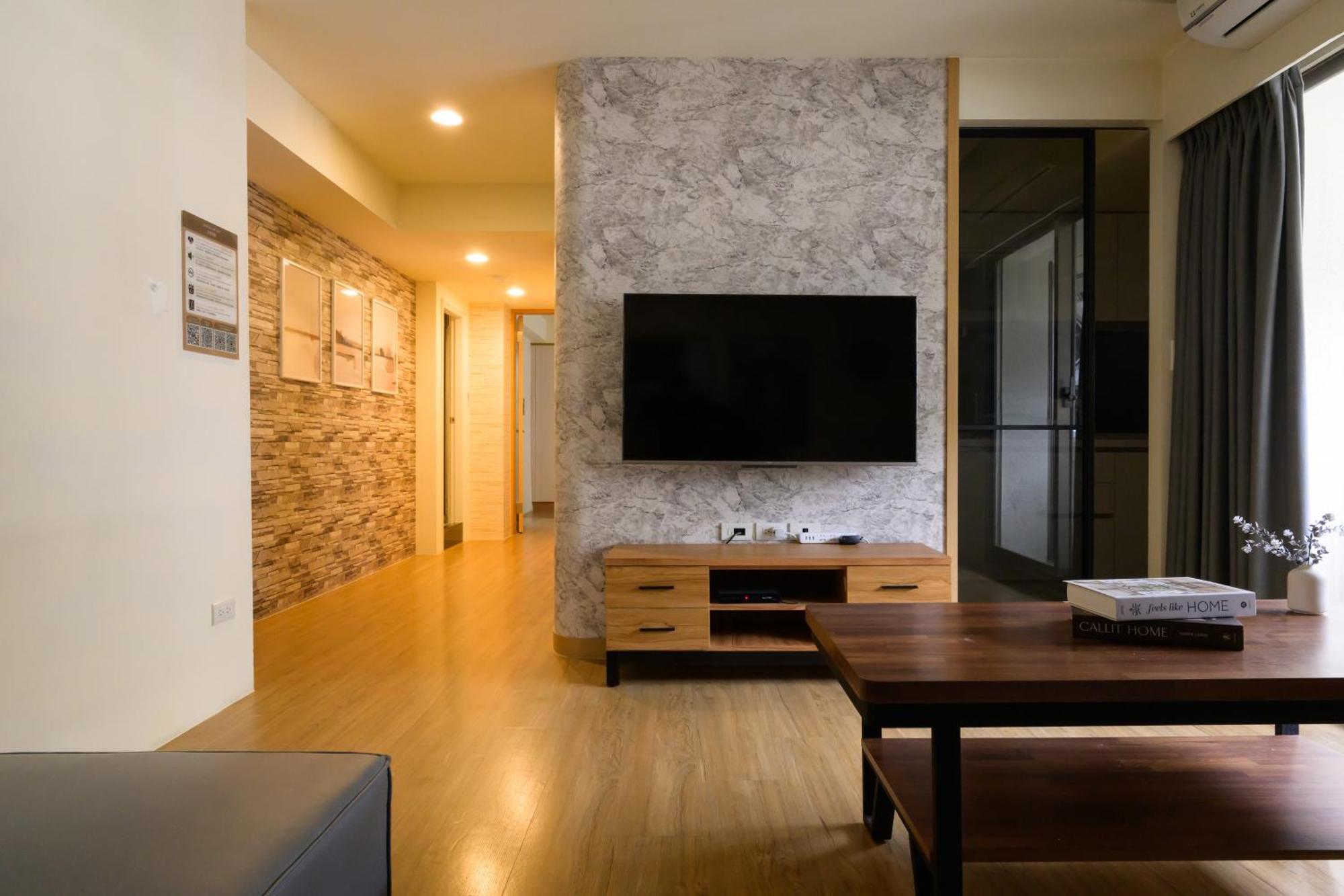 Three Master Bedrooms 4b4b 1min To Sys Mrt 三主臥4房4衛 1分到國父紀念館站 Taipei