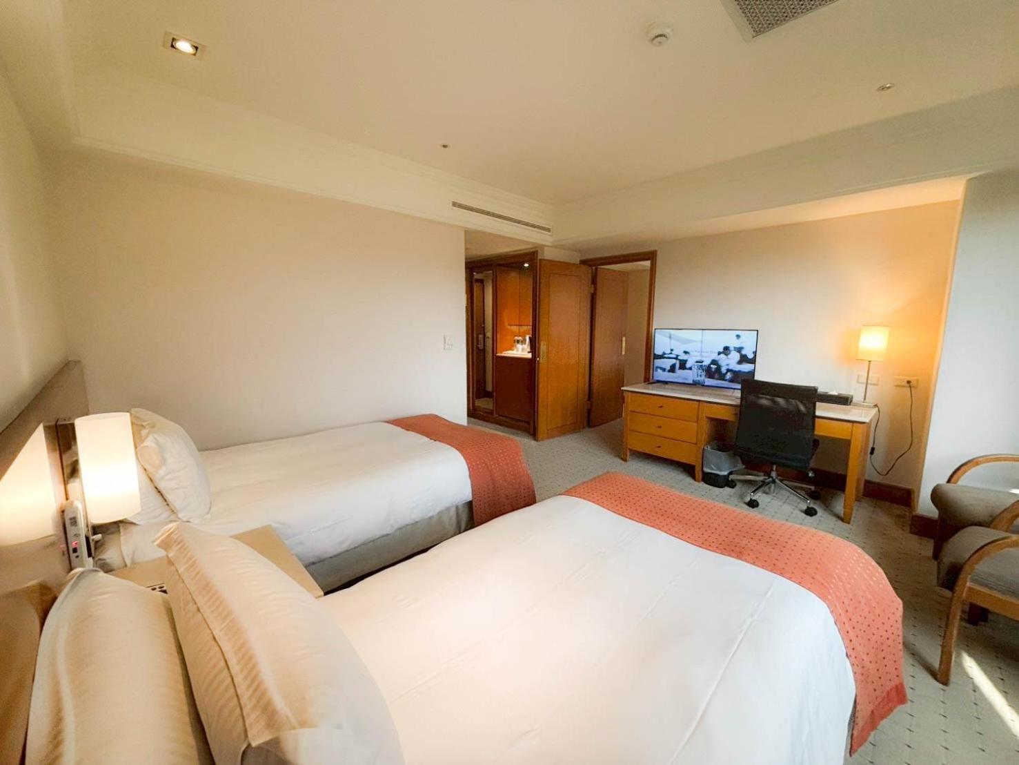 Hione Hotel 4*