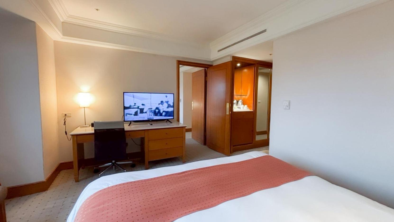 Hione Hotel 4*