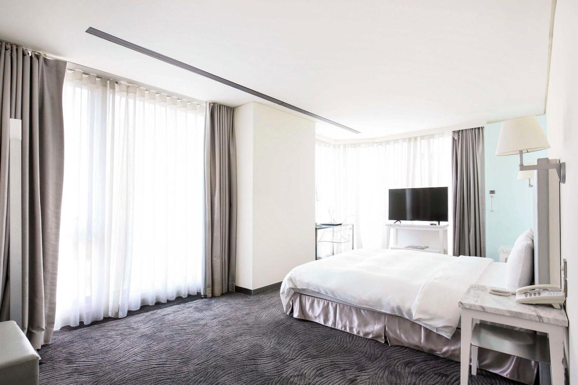 Hotel Ambience Taipei