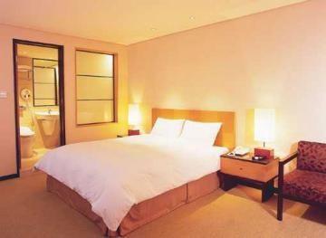 Royal Nanxi - Mrt Zhongshan Station Hotel 3*