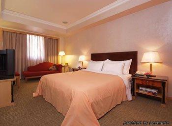 World Triple Beds Hotel