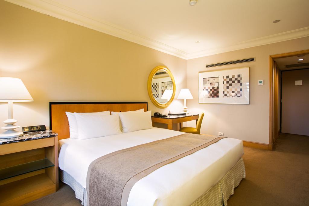Hotel Ambassador