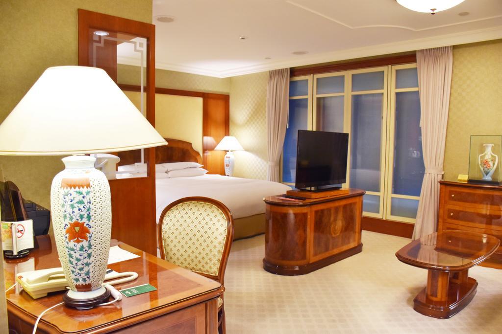 Hotel Evergreen Laurel