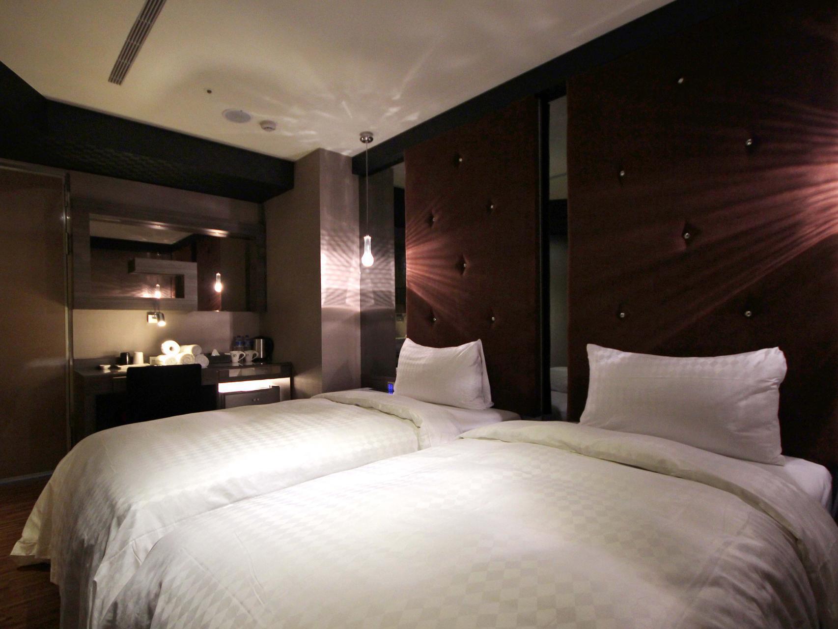 G7 Hotel 4*