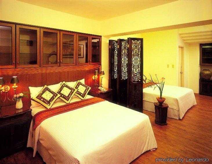 She Hotel