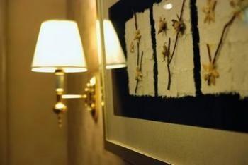 World Triple Beds Hotel