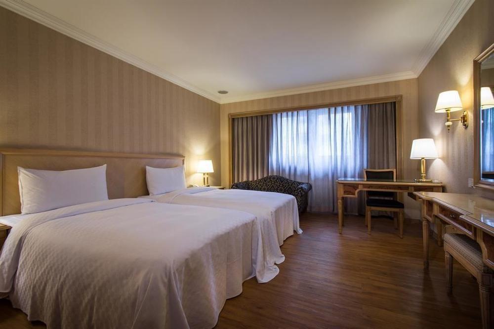 World Triple Beds 3*