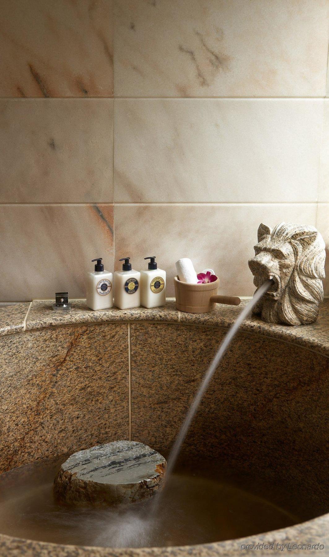 Royal Seasons Beitou 3*