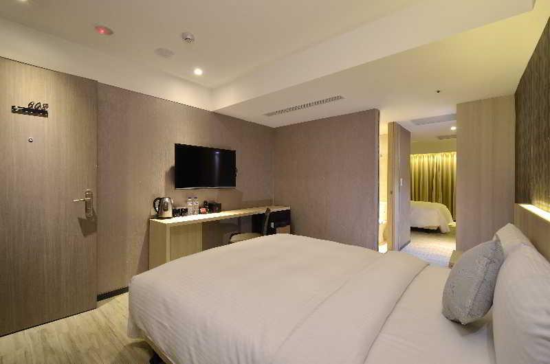 Guide Fuxing North Hotel 3*