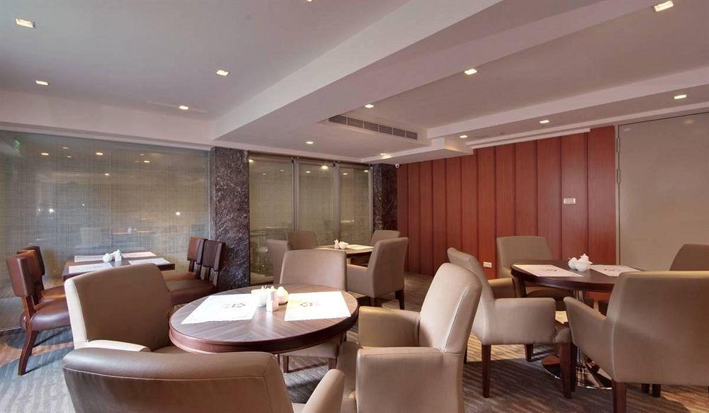 Tokyo International Hotel 4*