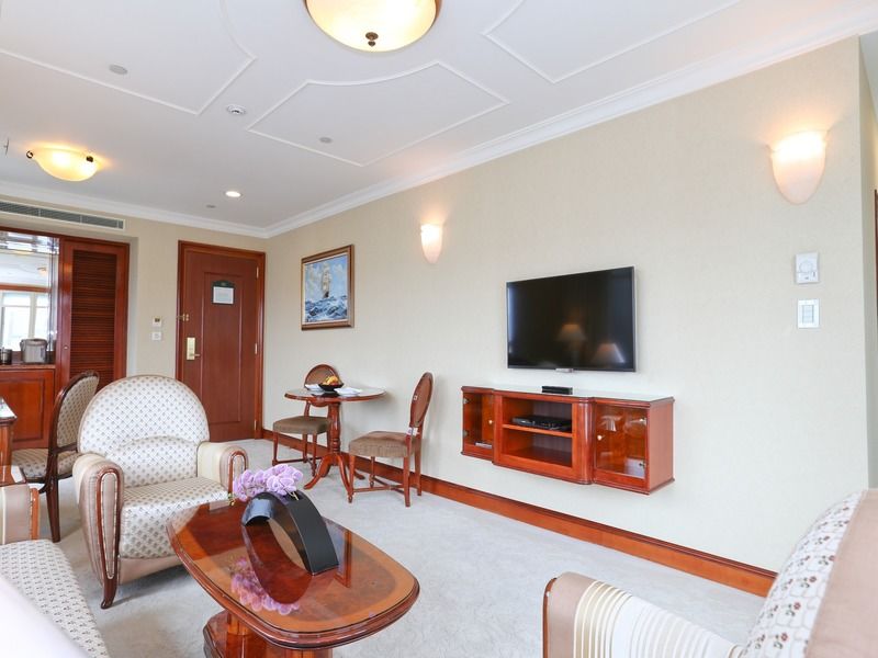 Hotel Evergreen Laurel