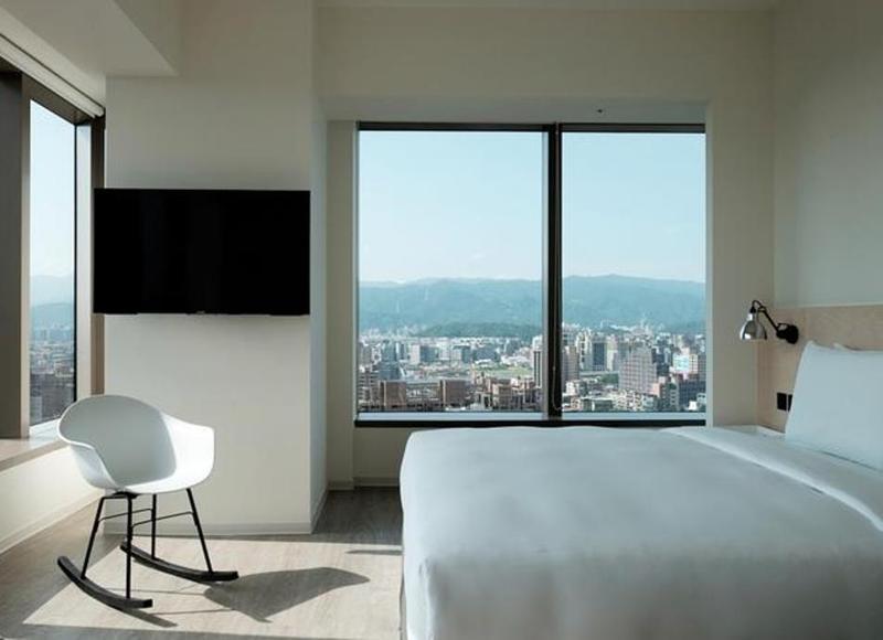 Hotel Amba Songshan 4*