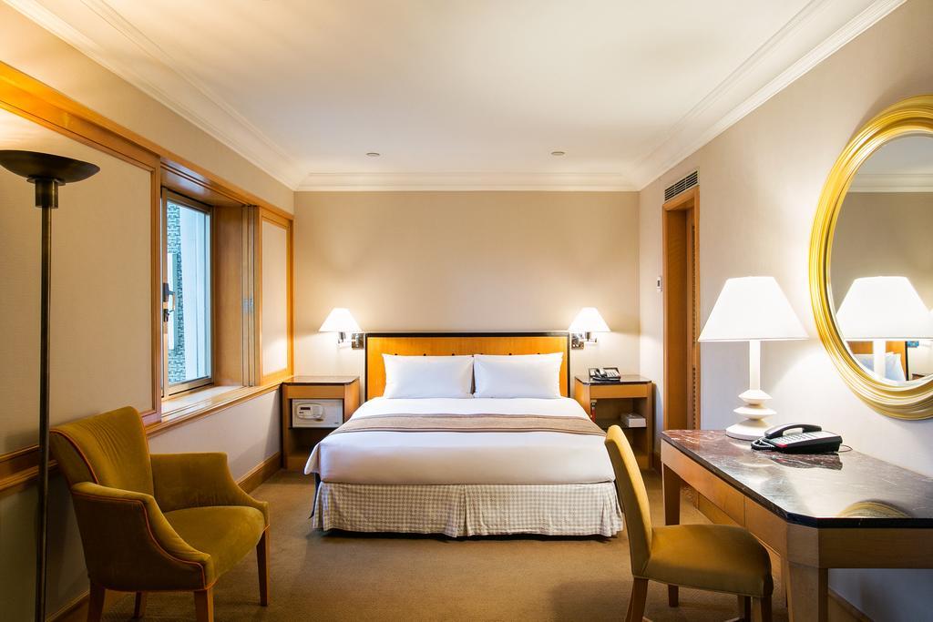 Ambassador 5* Taipei