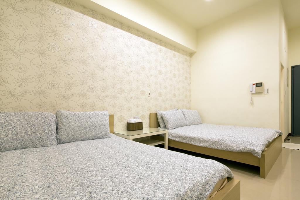 O2 Apartment - Ximen Branch Apartment *