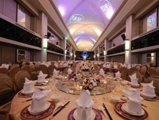 Isis Hotel 4*