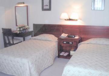 Hotel First 3*