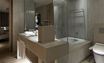 Gloria Aparthotel 4*
