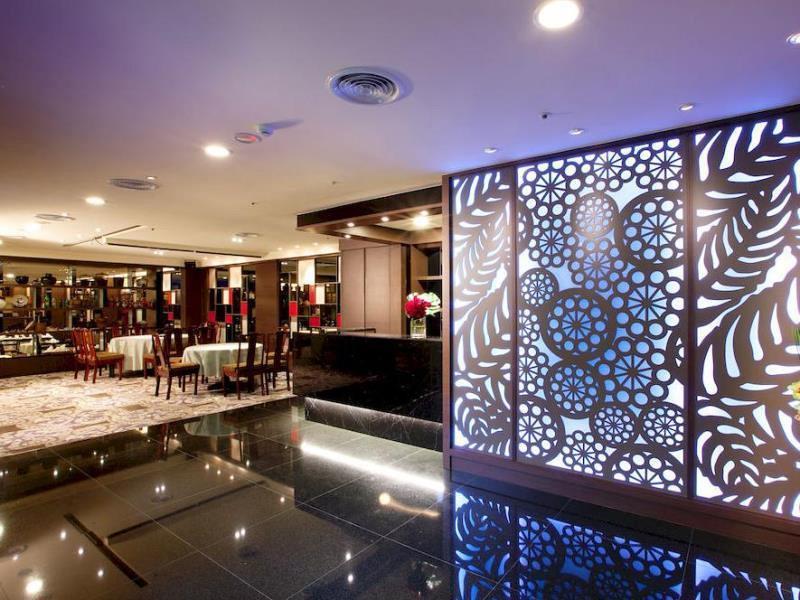 Hotel The Howard Plaza 5*
