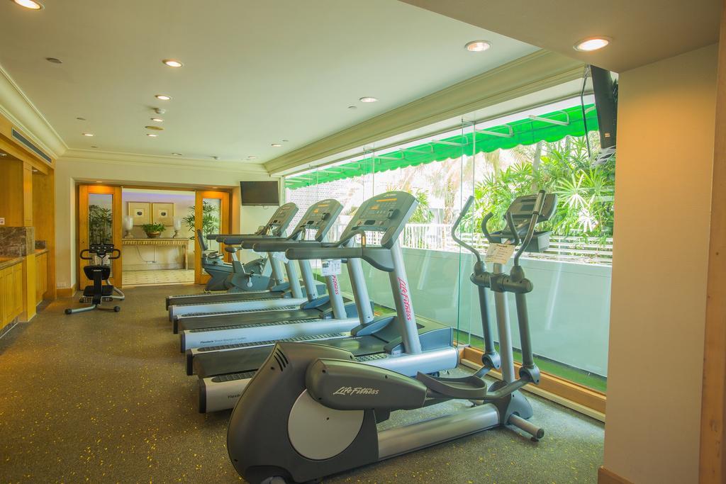 Ambassador Hotel 5*