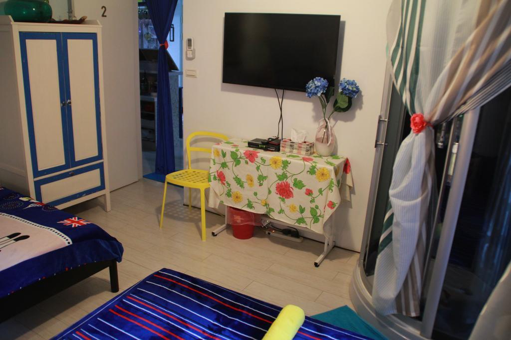 Vincent Willem Van Gogh Hall Guest house Taipei