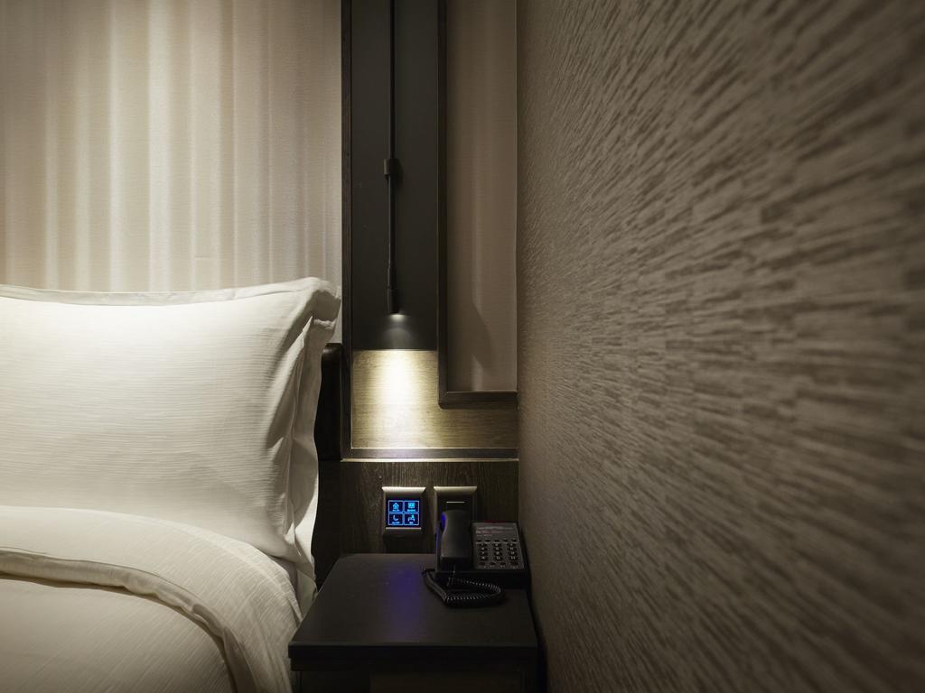 Hotel At Ximen 3*