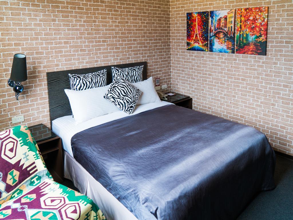 E-house Hotel