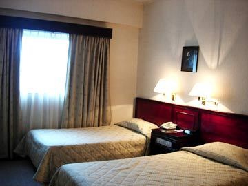 Hotel First 3*