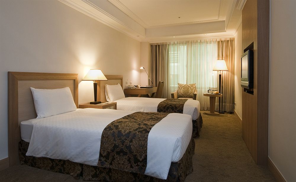 Golden China Hotel 4*