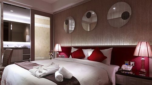 Link World Hotel 3*