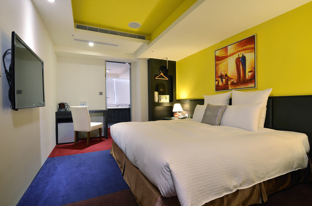 V-one Vogue Hotel 3*