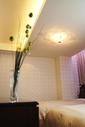 Lio - Main Station Hotel