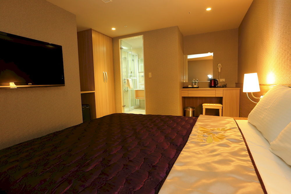 Colors Infinity 3*