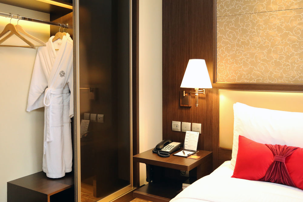 Illume Hotel