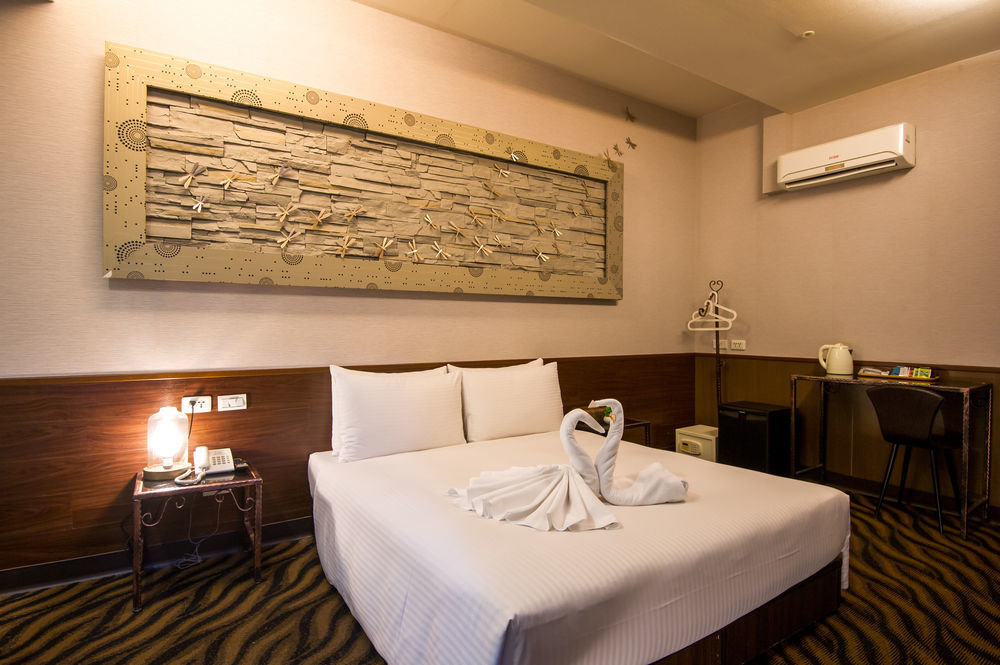 Hotel Moshamanla - Ximen Station