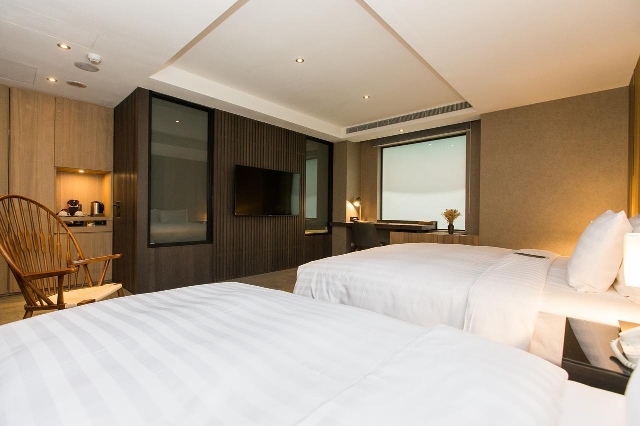 East 3* Taipei